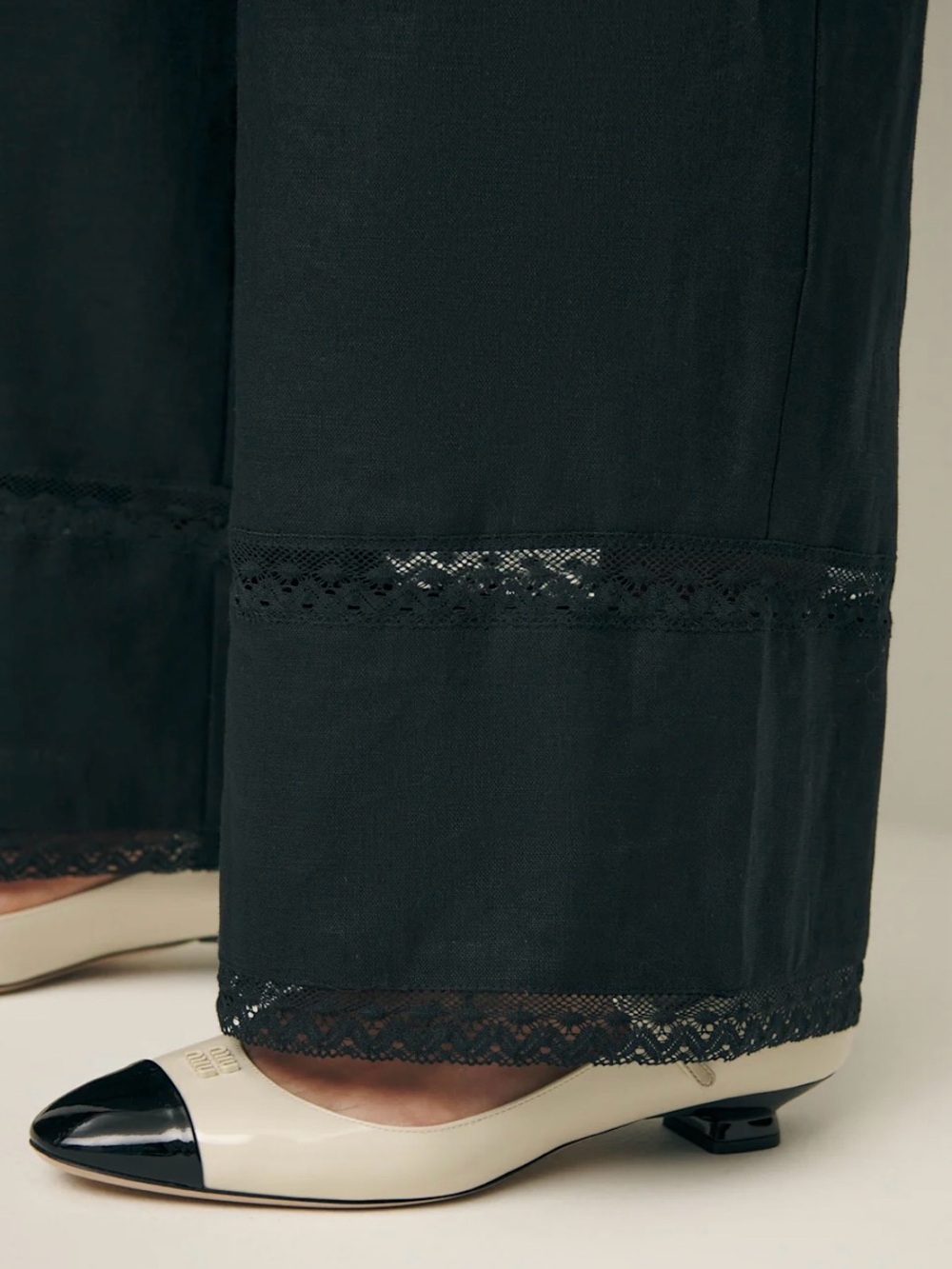 Reformation Linen Set - Picture 6 of 9